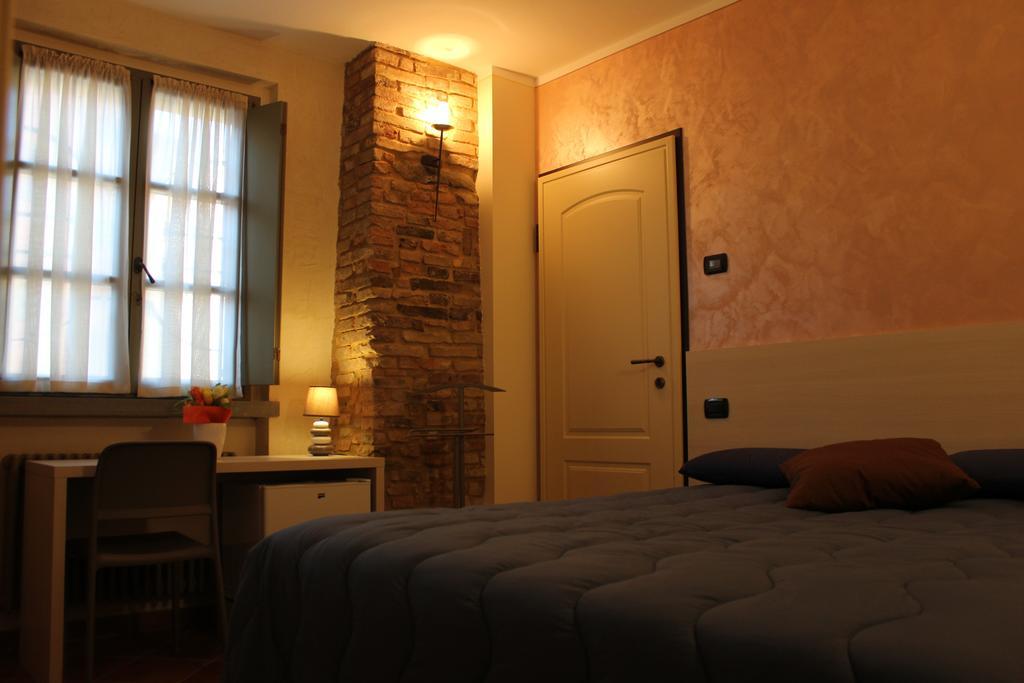 Hostel Del Gal Clusane Eksteriør billede
